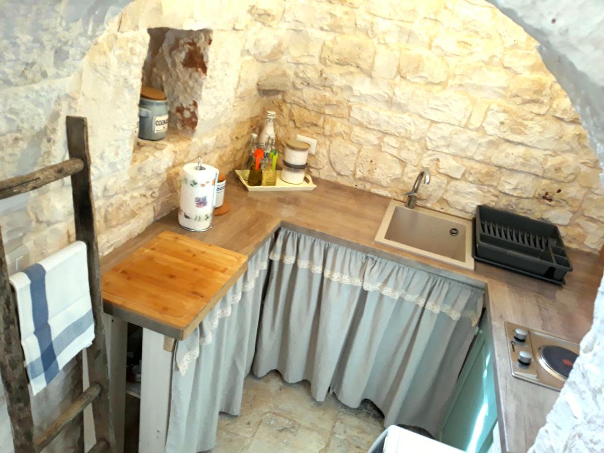Trulli Sciummo Relais Bed & Breakfast Алберобело Екстериор снимка