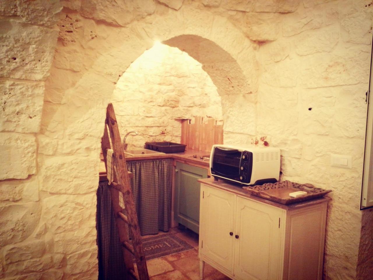Trulli Sciummo Relais Bed & Breakfast Алберобело Екстериор снимка