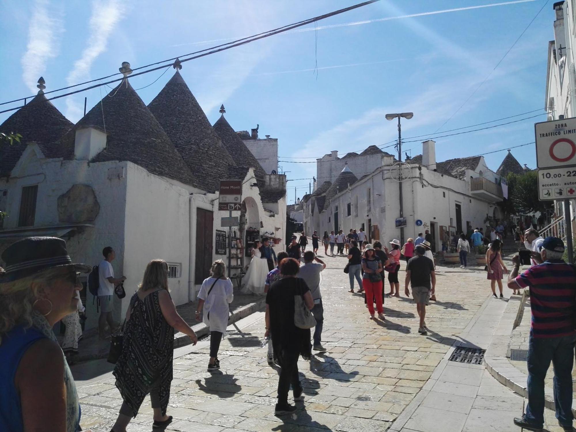 Trulli Sciummo Relais Bed & Breakfast Алберобело Екстериор снимка